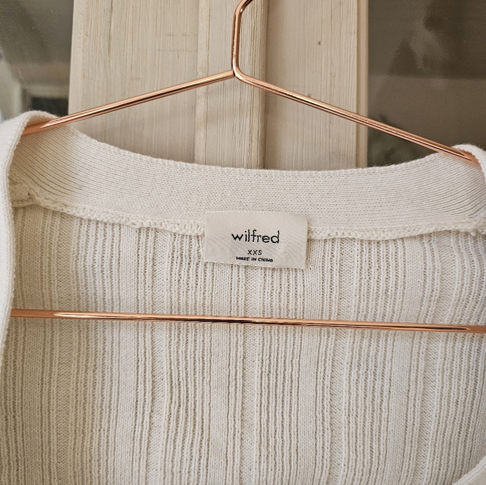 Aritzia Plunge Front Merino Wool Cardigan |  Wilfred V Neck Oak Ribbed Button - Picture 8 of 11